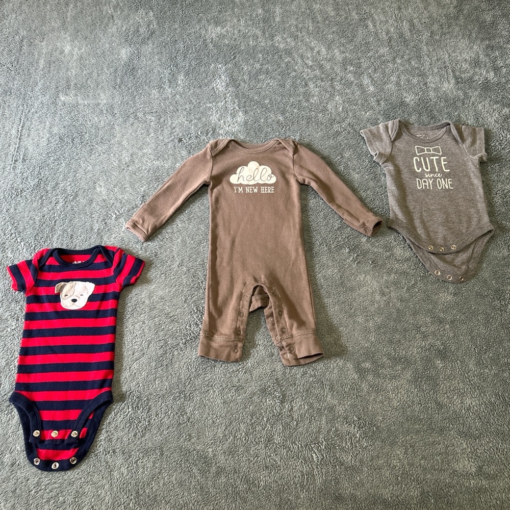 Newborn Baby Boy Girl Outfit Bundle Lot of 3 Bodysuits Carter's NB